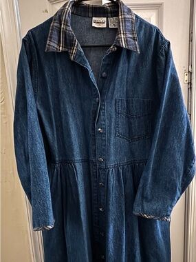 Denim Button-Front Midi Dress with Plaid Collar